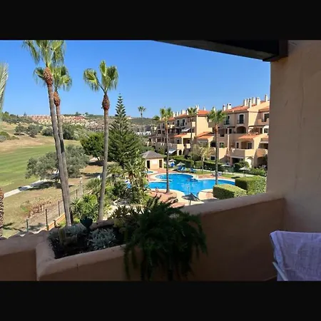 Duquesa Gem Apartment